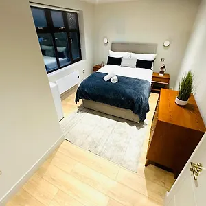 https://apt-luxury-central-flats-convenient-for-tourists.brighton-hotels-england.com